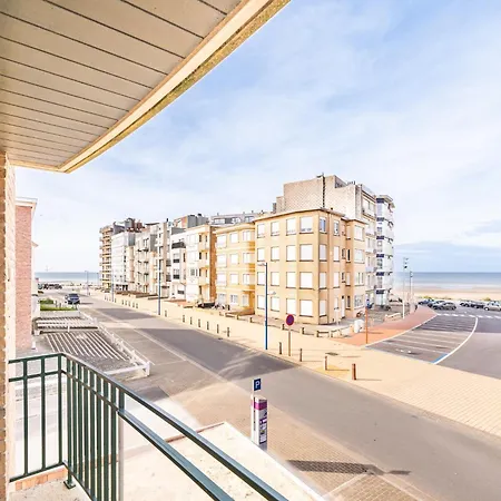 In With Sea View, Cleaning Included