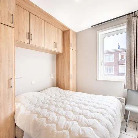 In With Sea View, Cleaning Included *